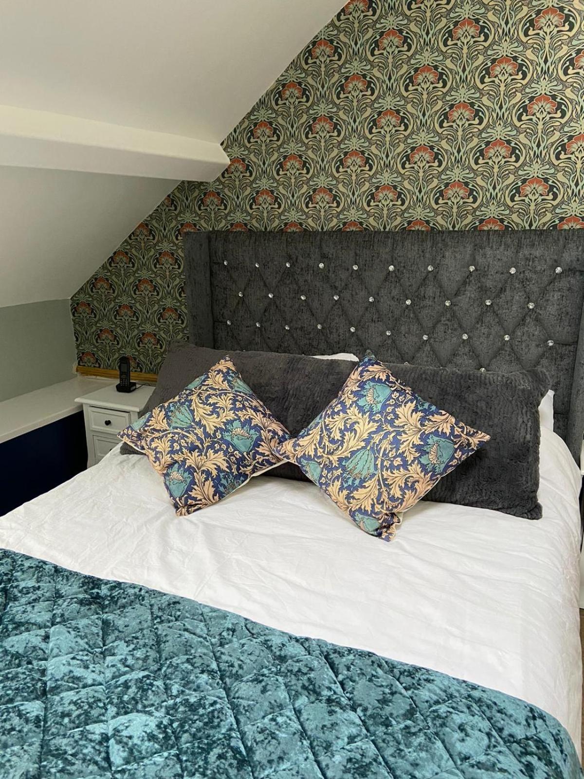 Croydon Hall Minehead Room photo